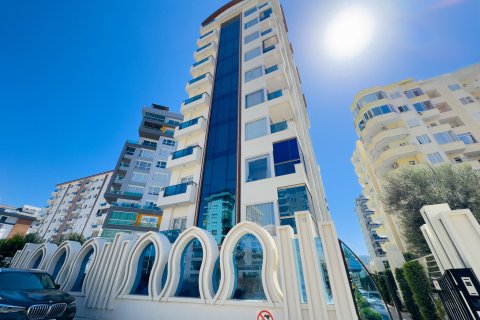 1+1 Apartment  in Mahmutlar, Antalya, Turkey No. 223302