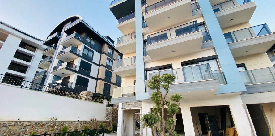 Daire  1+1  Oba, Antalya, Türkiye №216299