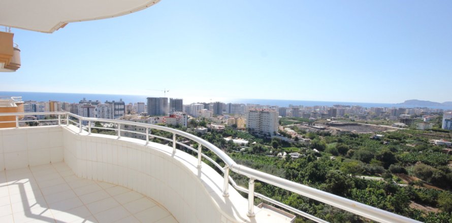 2+1 Lägenhet  i Mahmutlar, Antalya, Turkiet Nr. 217469