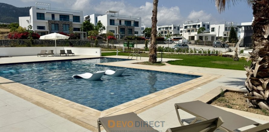2+1 Apartment in Kucukerenkoy, Girne, Northern Cyprus No. 225642