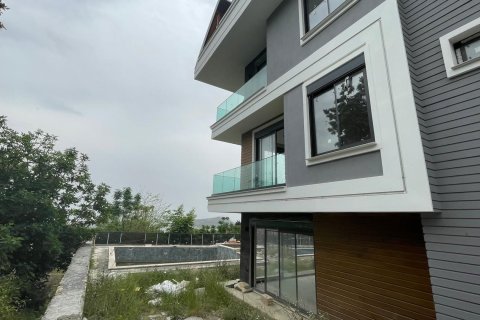 6+1 Villa  in Tepe, Alanya, Antalya, Turkey No. 213574