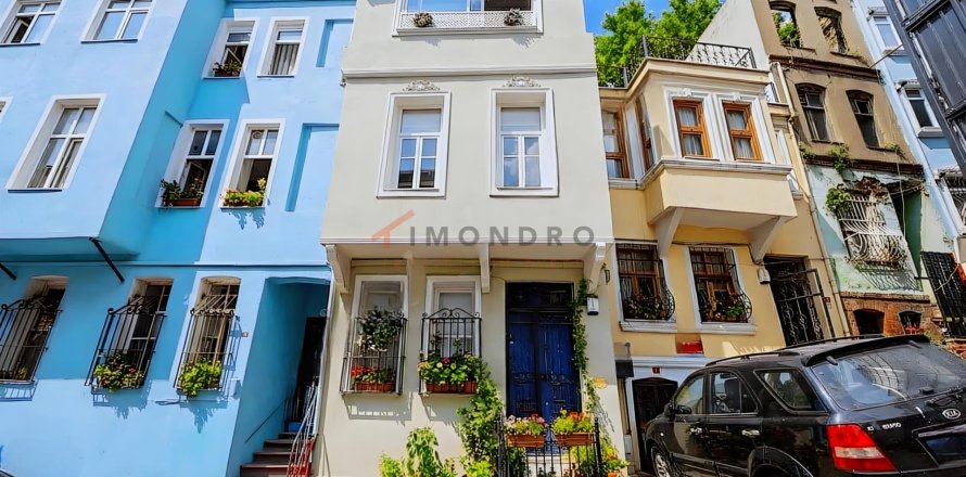 2+1 Lägenhet i Fatih, Istanbul, istanbul, Turkiet Nr. 237762