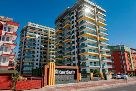 2+1 Apartment  in Mahmutlar, Antalya, Turkey No. 215992