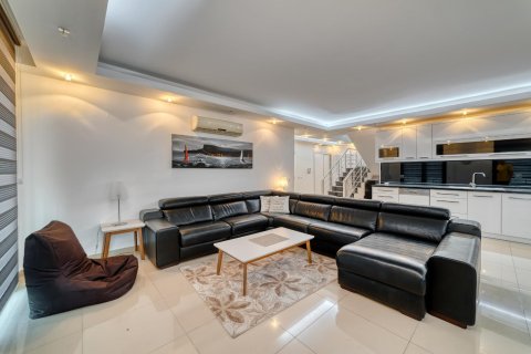 Квартира  4+1 в Аланье, Анталья, Турция №221338