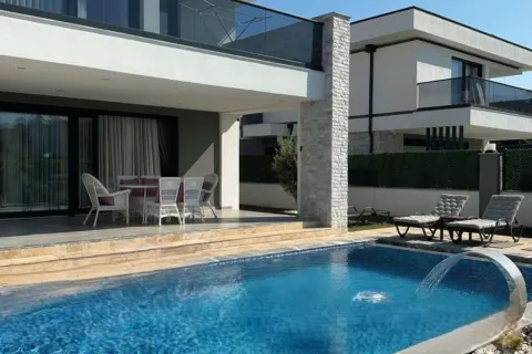4+1 Lägenhet  i Turkiet Nr. 224080