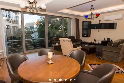Продажа квартиры в Бешикташе, Стамбуле, Турция 2+1, 135м2, №226985 – фото 7