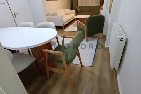 2+1 Apartment  in Fatih, Istanbul, Turkey No. 232160