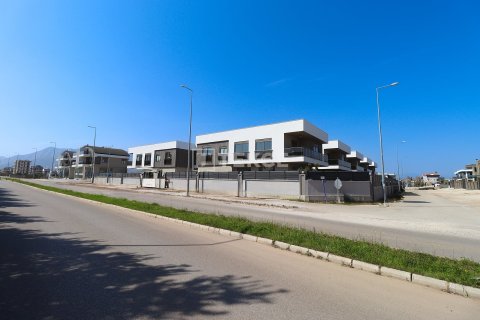 5+1 Villa  i Dosemealti, Antalya, Turkiet Nr. 222168 - 10