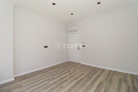5+1 Villa  i Dosemealti, Antalya, Turkiet Nr. 222168 - 28