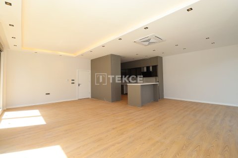 5+1 Villa  i Dosemealti, Antalya, Turkiet Nr. 222168 - 14