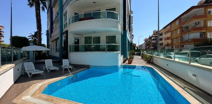 2+1 Lägenhet  i Oba, Antalya, Turkiet Nr. 227502