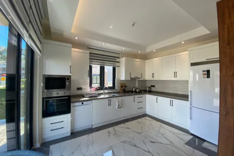 3+1 Leilighet  i Alanya, Antalya, Tyrkia Nr. 223942 - 10