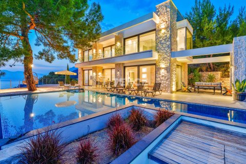 3+1 Villa  i Fethiye, Mugla, Tyrkiet Nr. 226540 - 30