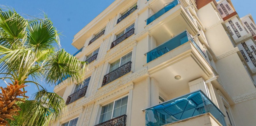 3+1 Apartment in Konyaalti, Antalya, Turkey No. 211697