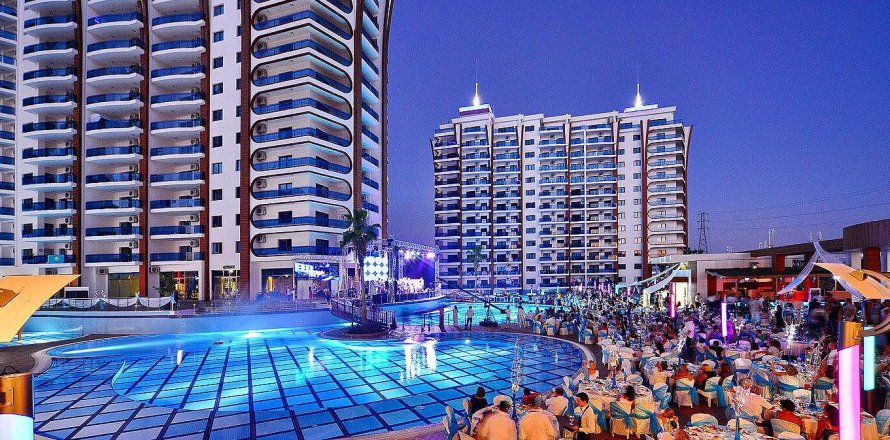 Квартира  1+1 в Махмутларе, Анталья, Турция №225748