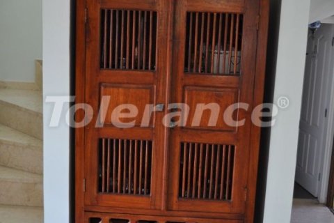 ویلا در  Alsancak ، ترکیه 4 خوابه ، 200 متر مربع.  شماره 140057 - 17