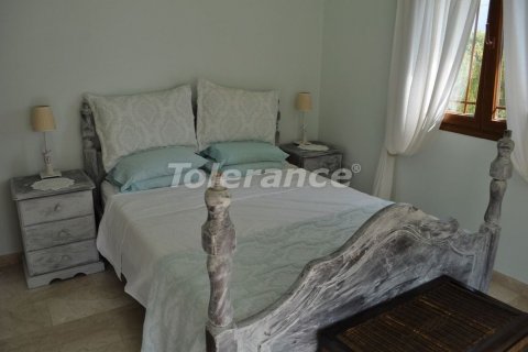 ویلا در  Alsancak ، ترکیه 4 خوابه ، 200 متر مربع.  شماره 140057 - 13