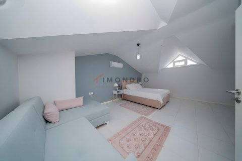 آپارتمان در  Antalya ، ترکیه 1 خوابه ، 100 متر مربع.  شماره 232323 - 11
