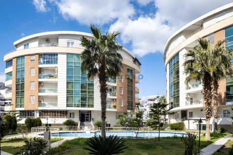 2+1 Apartment in Konyaalti, Antalya, Turkey No. 232324