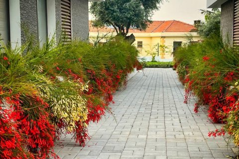 آپارتمان در  Alsancak ، ترکیه 99 متر مربع.  شماره 221225 - 23