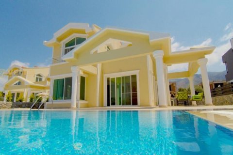 3+1 Villa  i Alsancak, Girne,  Nr. 221226 - 5