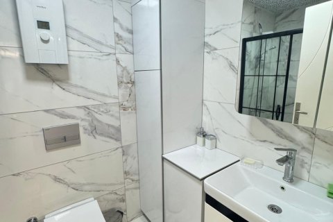 1+1 Lejlighed i Mahmutlar, Antalya, Tyrkiet Nr. 218155 - 11