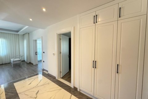 Продажа виллы  в Аланье, Анталье, Турция 5+1, 350м2, №216554 – фото 16