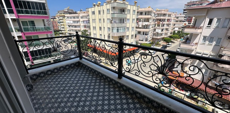 2+1 Apartment  in Mahmutlar, Antalya, Turkey No. 226948