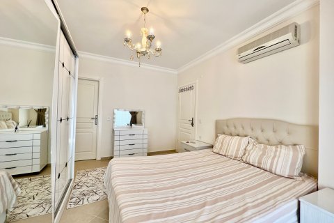2+1 Lägenhet i Alanya, Antalya, Turkiet Nr. 216545 - 2