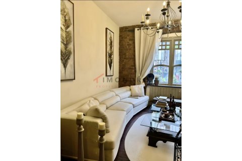 آپارتمان در Beyoglu،  Istanbul ، ترکیه 2 خوابه ، 104 متر مربع.  شماره 227286