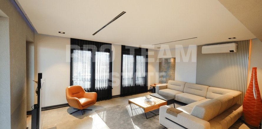 آپارتمان در Konyaalti،  Antalya ، ترکیه 135 متر مربع.  شماره 212605