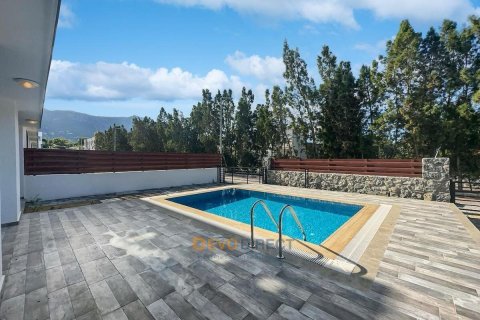 3+1 Villa  i Girne,  Nr. 225635 - 8