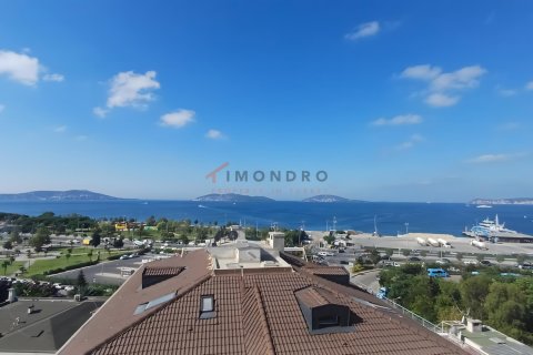 5+1 Apartment in Maltepe, Istanbul, Turkey No. 232602