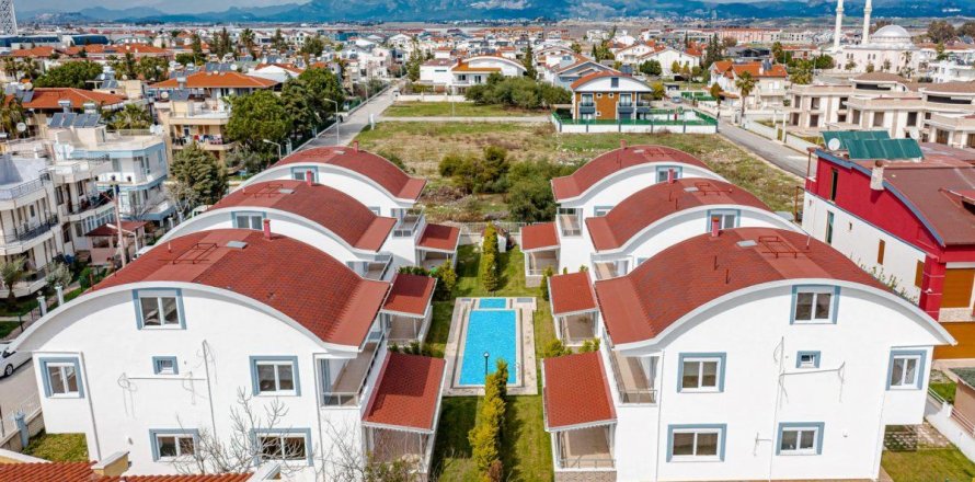 Villa in Antalya, Turkey No. 102582