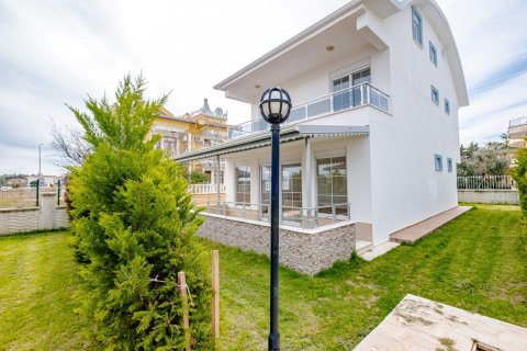 Villa for sale in Antalya, Turkey, 195m2, No. 102582 – photo 7