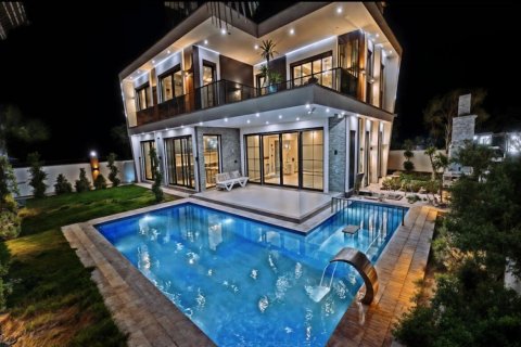 4+1 Villa  i Famagusta,  Nr. 214586 - 8