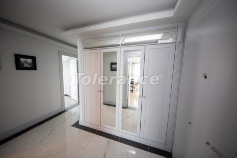 Продажа квартиры в Эсеньюрте, Стамбуле, Турция 2+1, 113м2, №214828 – фото 4