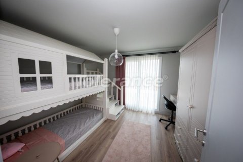 Продажа квартиры в Эсеньюрте, Стамбуле, Турция 2+1, 113м2, №214828 – фото 12