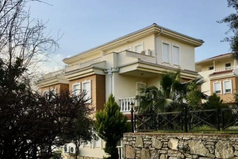 4+1 Villa  in Avsallar, Antalya, Turkey No. 221891