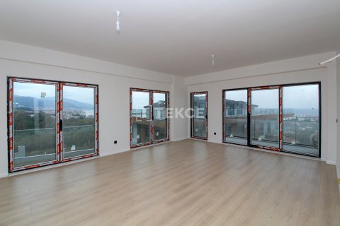 Продажа квартиры  в Чинарджике, Ялове, Турция 1+1, 90м2, №214997 – фото 16