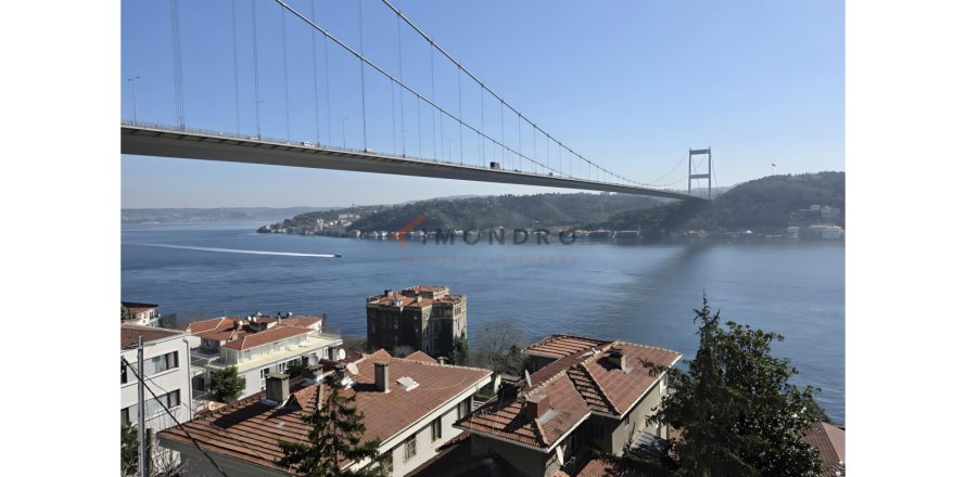ویلا در Sariyer، Istanbul ، ترکیه 3 خوابه ، 350 متر مربع. شماره 225255