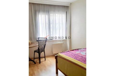 آپارتمان در Beyoglu،  Istanbul ، ترکیه 2 خوابه ، 105 متر مربع.  شماره 225256 - 2