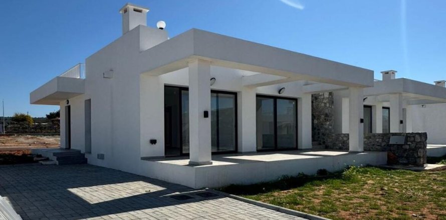 2+1 Villa  i Yeni Erenkoy, Guzelyurt,  Nr. 214692