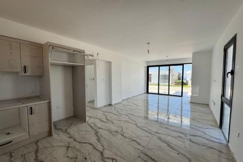 2+1 Villa  i Yeni Erenkoy, Guzelyurt,  Nr. 214692 - 9