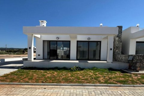 2+1 Villa  i Yeni Erenkoy, Guzelyurt,  Nr. 214692 - 13