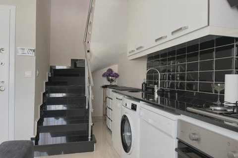 Продажа квартиры в Махмутларе, Анталье, Турция студия, 70м2, №225057 – фото 2