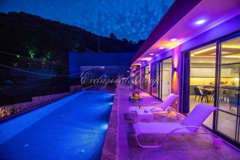 3+1 Villa in Kalkan, Antalya, Türkei Nr. 215943 - 8