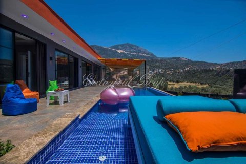 3+1 Villa in Kalkan, Antalya, Türkei Nr. 215943 - 2