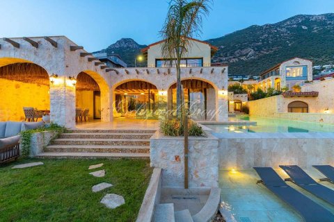 Villa 5+1 Kalkan, Antalya, Türkiye №215941