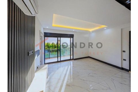 آپارتمان در  Antalya ، ترکیه 2 خوابه ، 80 متر مربع.  شماره 216987 - 11